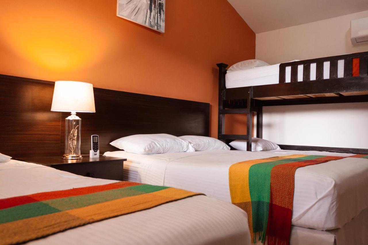 Hotel Boutique Victoria Мойогальпа Экстерьер фото