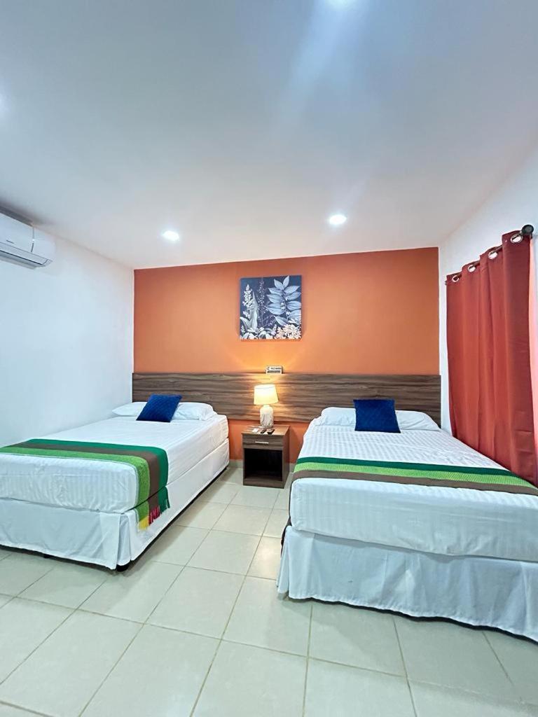 Hotel Boutique Victoria Мойогальпа Экстерьер фото